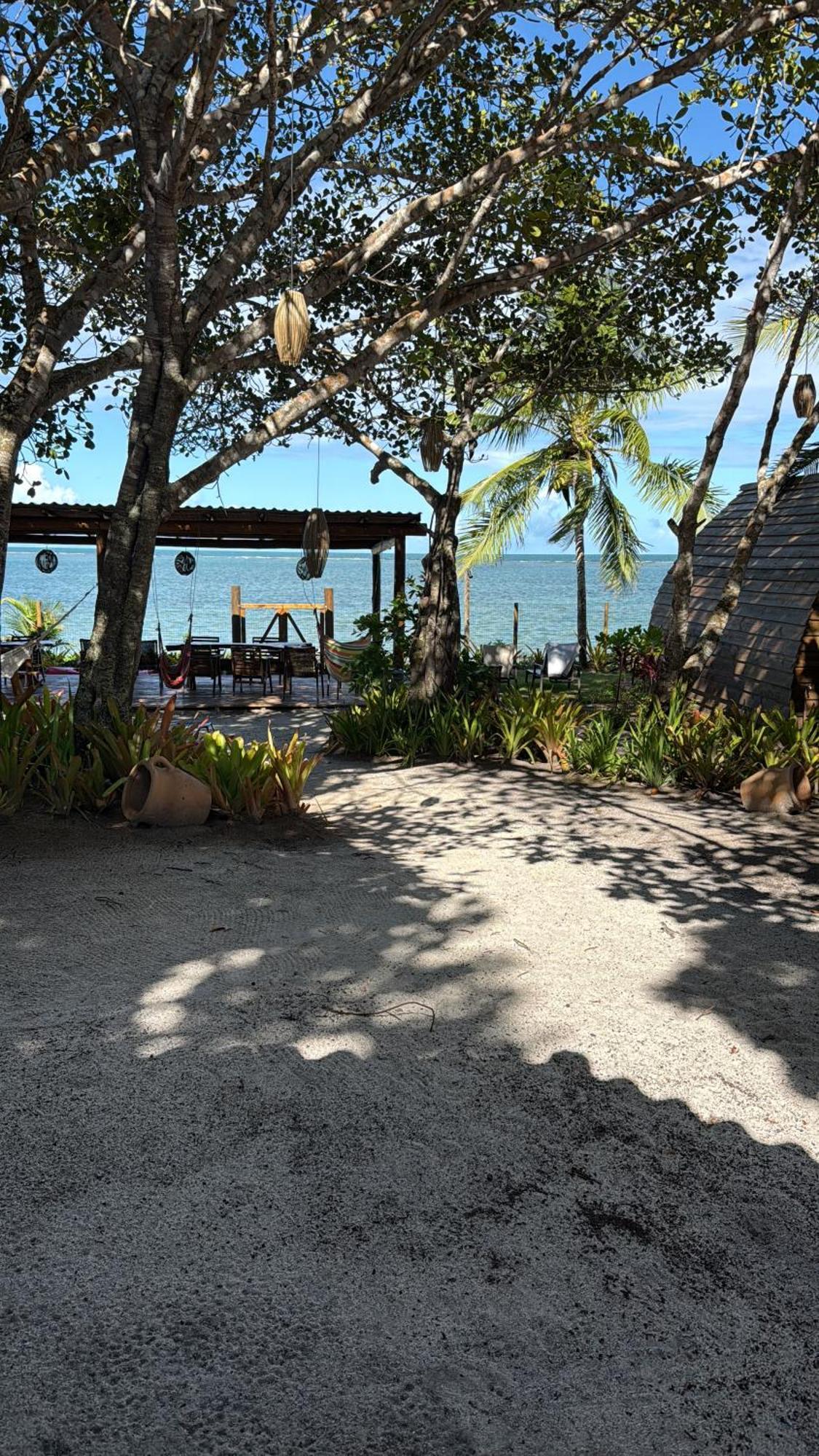 Acampamento Ocas Pataxo Pe Na Areia *