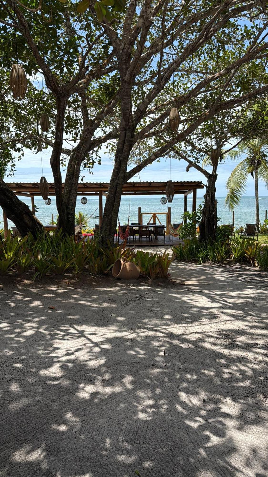 Acampamento Ocas Pataxo Pe Na Areia *